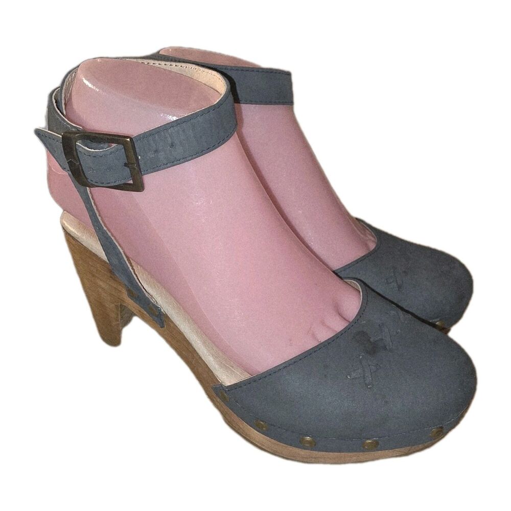 FIVE WORLDS CORDANI 6.5/7 Deep Teal Leather Stud Trim Wooden High Heel Sandals